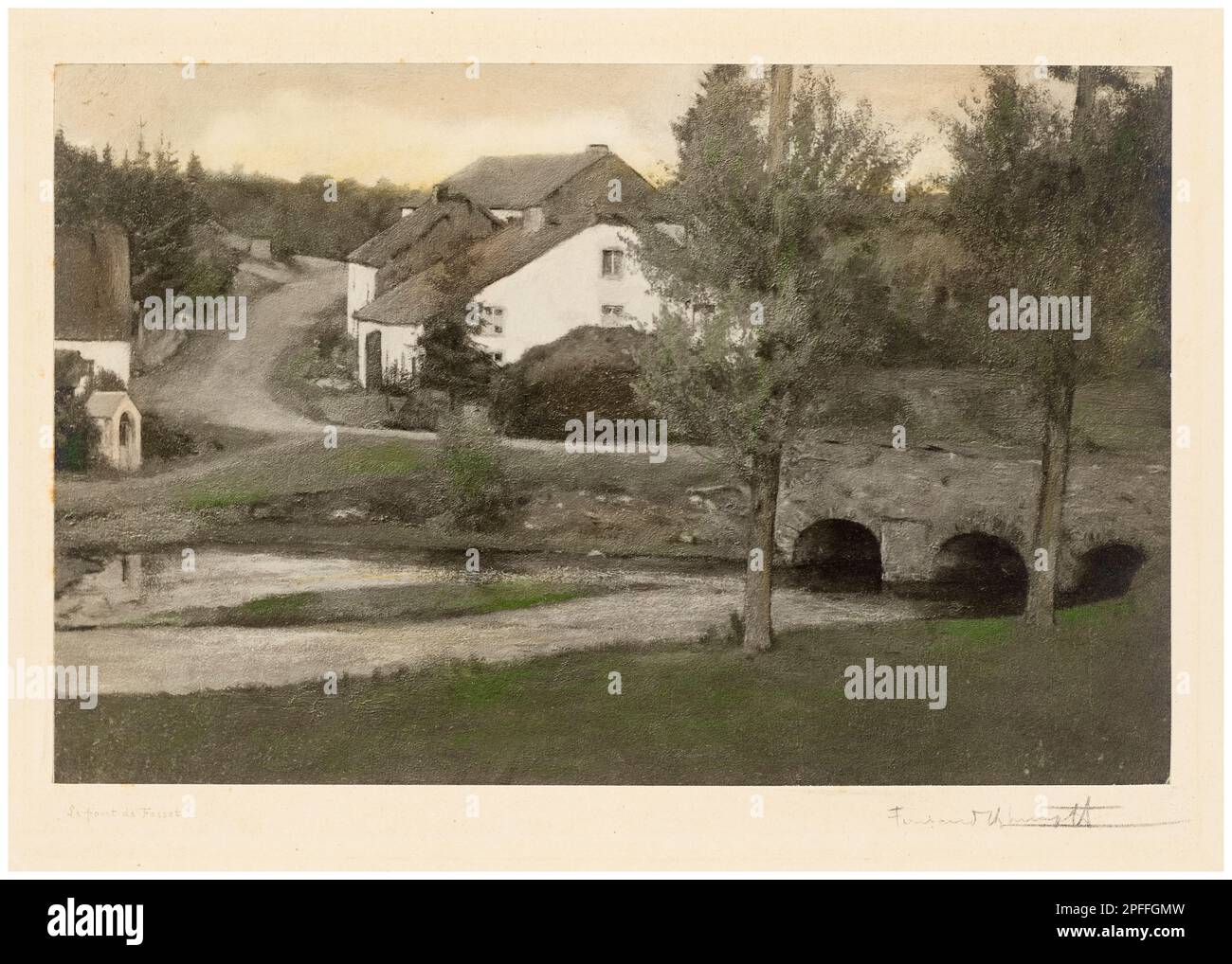 Fernand Khnopff und Alexandre, The Bridge at Fosset, Fotodruck mit farbigem Bleistift auf Pappe, 1897 Stockfoto