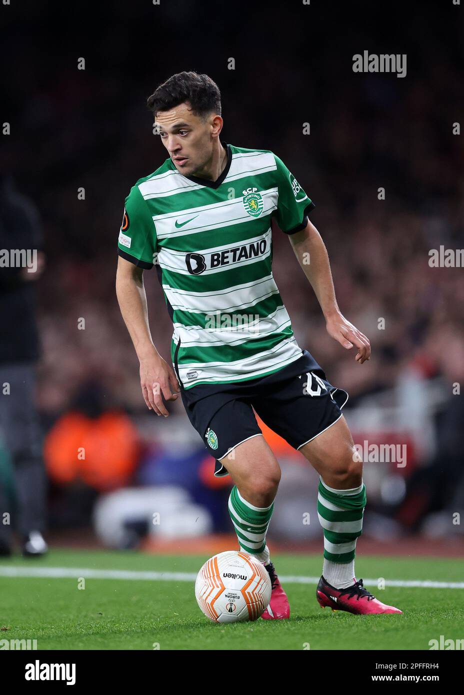 london-grossbritannien-16-marz-2023-pedro-goncalves-von-sporting-lisbon-wahrend-des-spiels-der-uefa-europa-league-im-emirates-stadium-london-der-bildausdruck-sollte-lauten-david-kleinsportimage-credit-sportimagealamy-live-news-2pffrh4.jpg