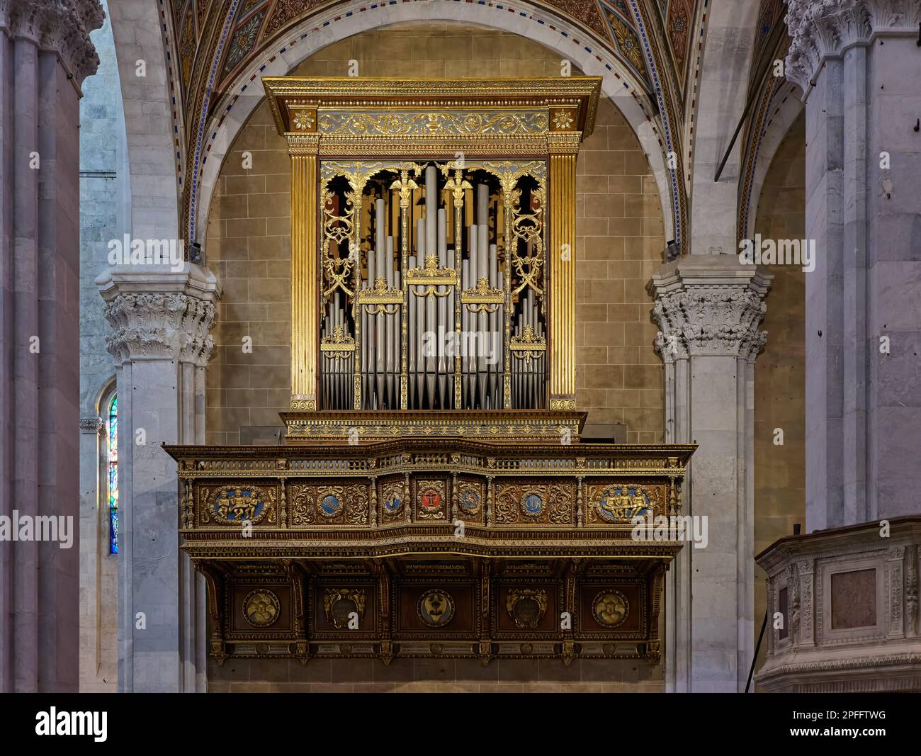 Orgel in der Kathedrale San Martino von Lucca, Duomo di San Martino, Toskana, Italien Stockfoto