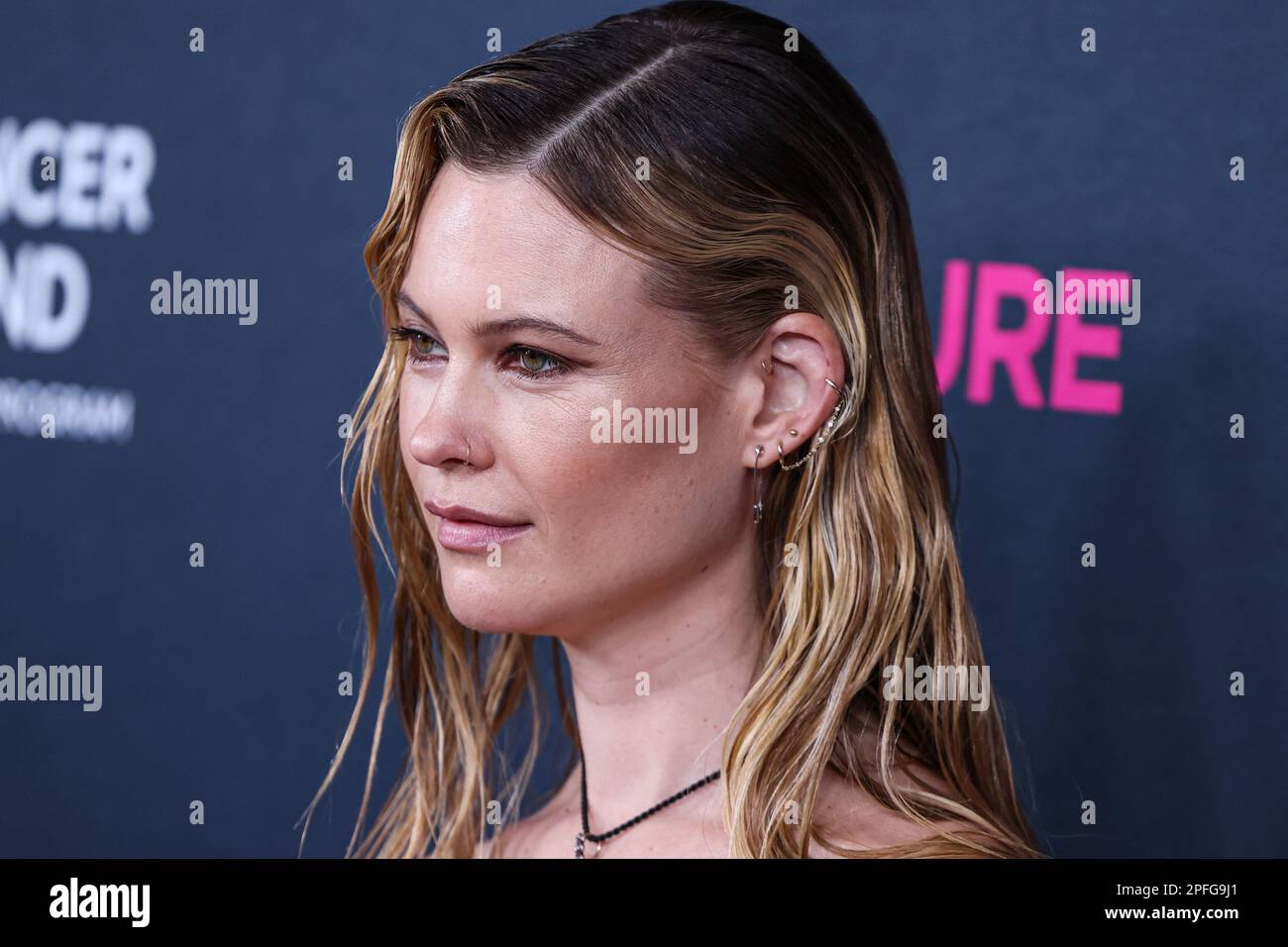 BEVERLY HILLS, LOS ANGELES, KALIFORNIEN, USA - MÄRZ 16: Das namibische Modell Behati Prinsloo trifft am 16. März 2023 im Beverly Wilshire, Einem Four Seasons Hotel, in Beverly Hills, Los Angeles, Kalifornien, USA, ein unvergessliches Abendprogramm der Gala 2023 ein. (Foto von Xavier Collin/Image Press Agency) Stockfoto