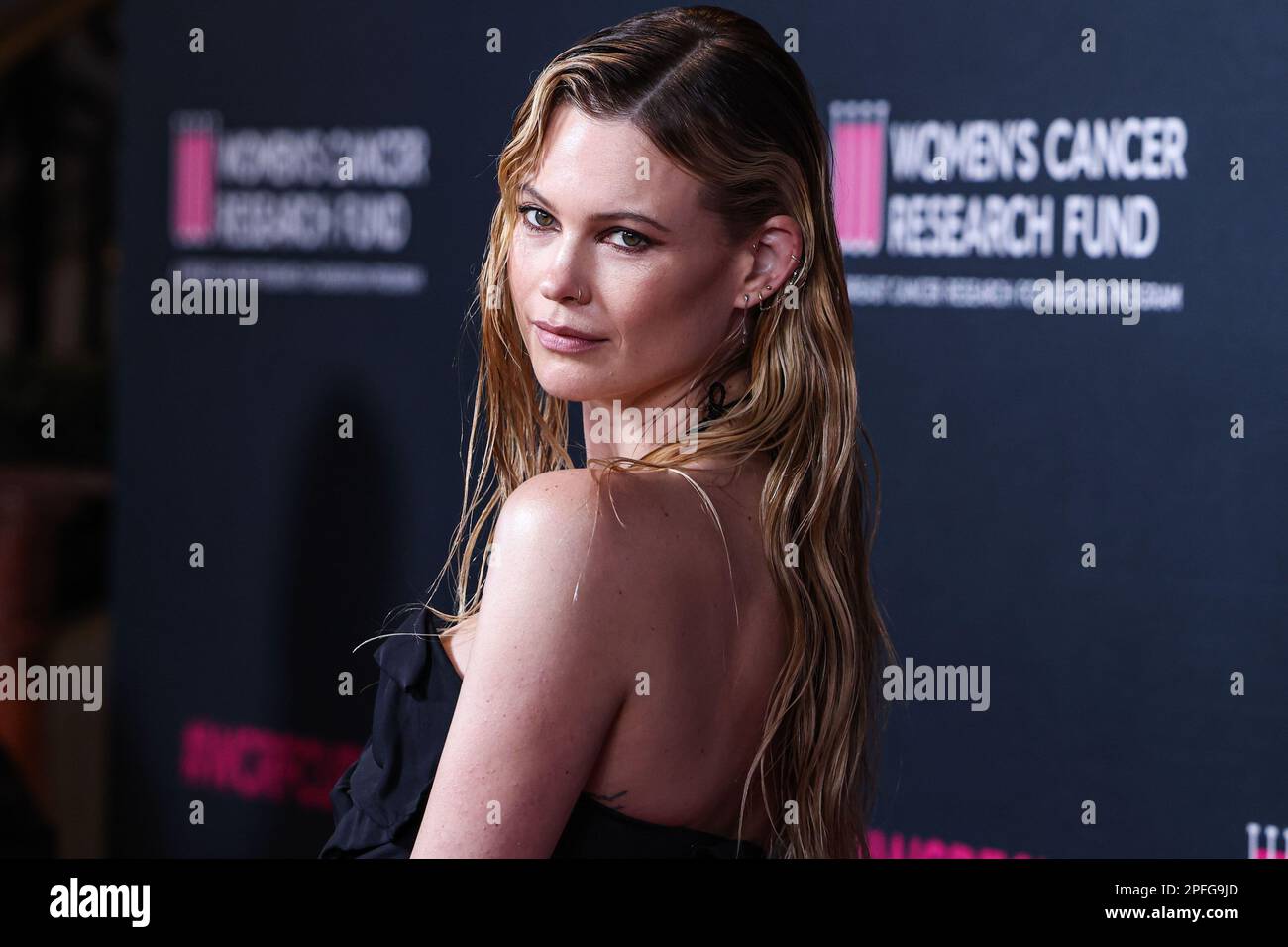 BEVERLY HILLS, LOS ANGELES, KALIFORNIEN, USA - MÄRZ 16: Das namibische Modell Behati Prinsloo trifft am 16. März 2023 im Beverly Wilshire, Einem Four Seasons Hotel, in Beverly Hills, Los Angeles, Kalifornien, USA, ein unvergessliches Abendprogramm der Gala 2023 ein. (Foto von Xavier Collin/Image Press Agency) Stockfoto