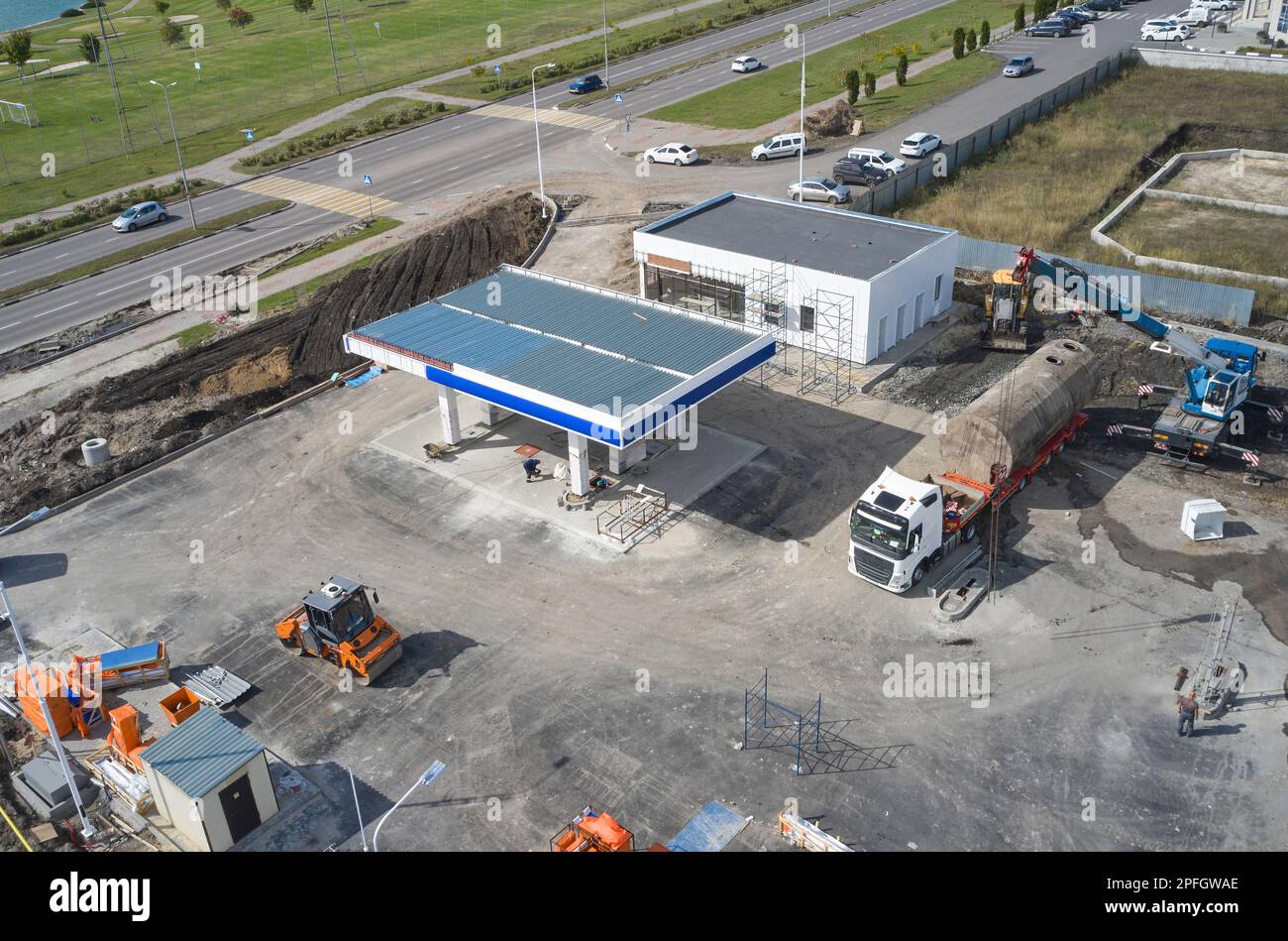 Bau einer Tankstelle, Luftaufnahme Stockfoto