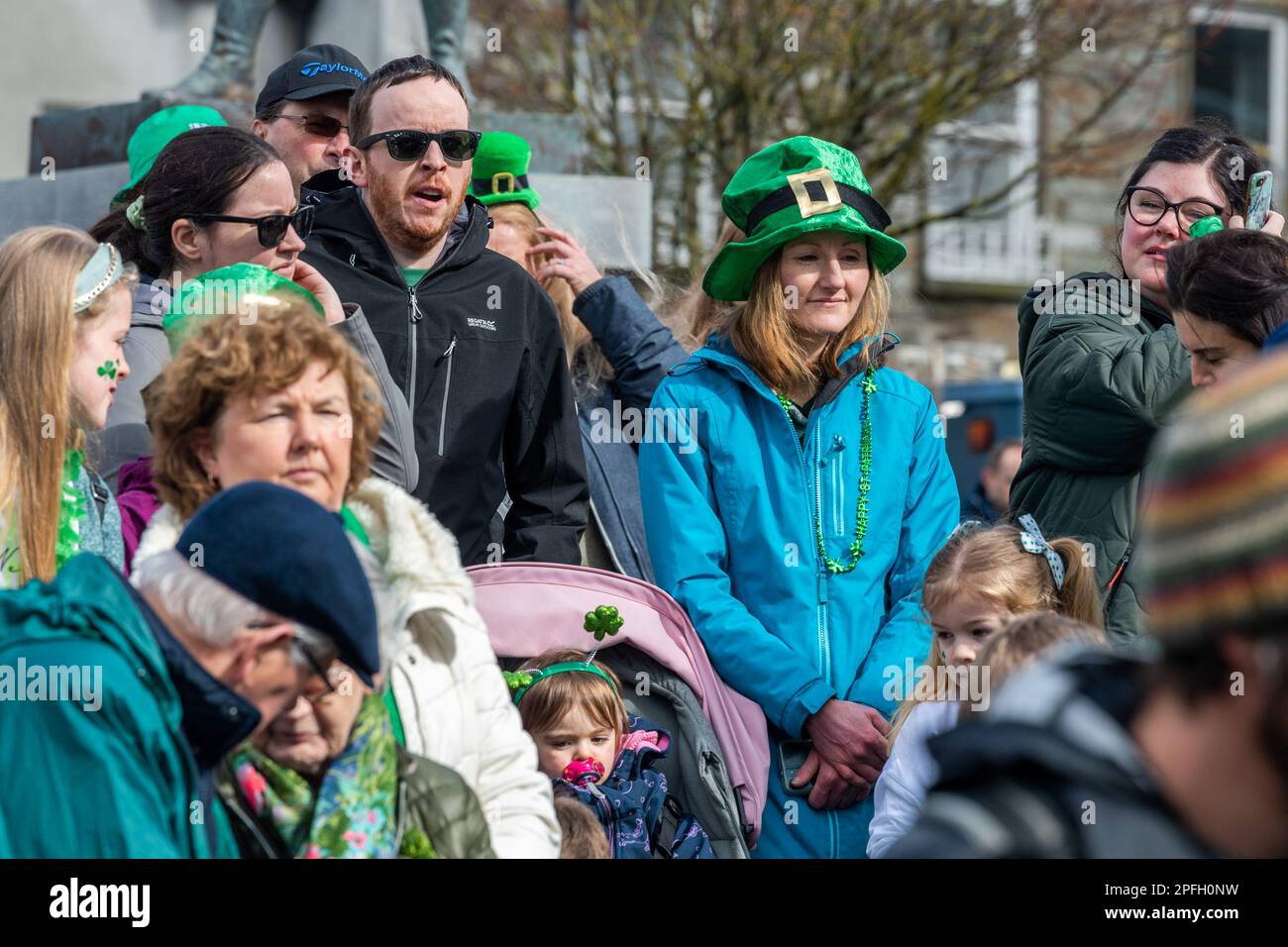 Bantry, West Cork, Irland. 17. März 2023. Bantry hielt seine St. Patrick's Day Parade heute Nachmittag vor etwa 2.000 Zuschauern. Kredit: AG News/Alamy Live News Stockfoto