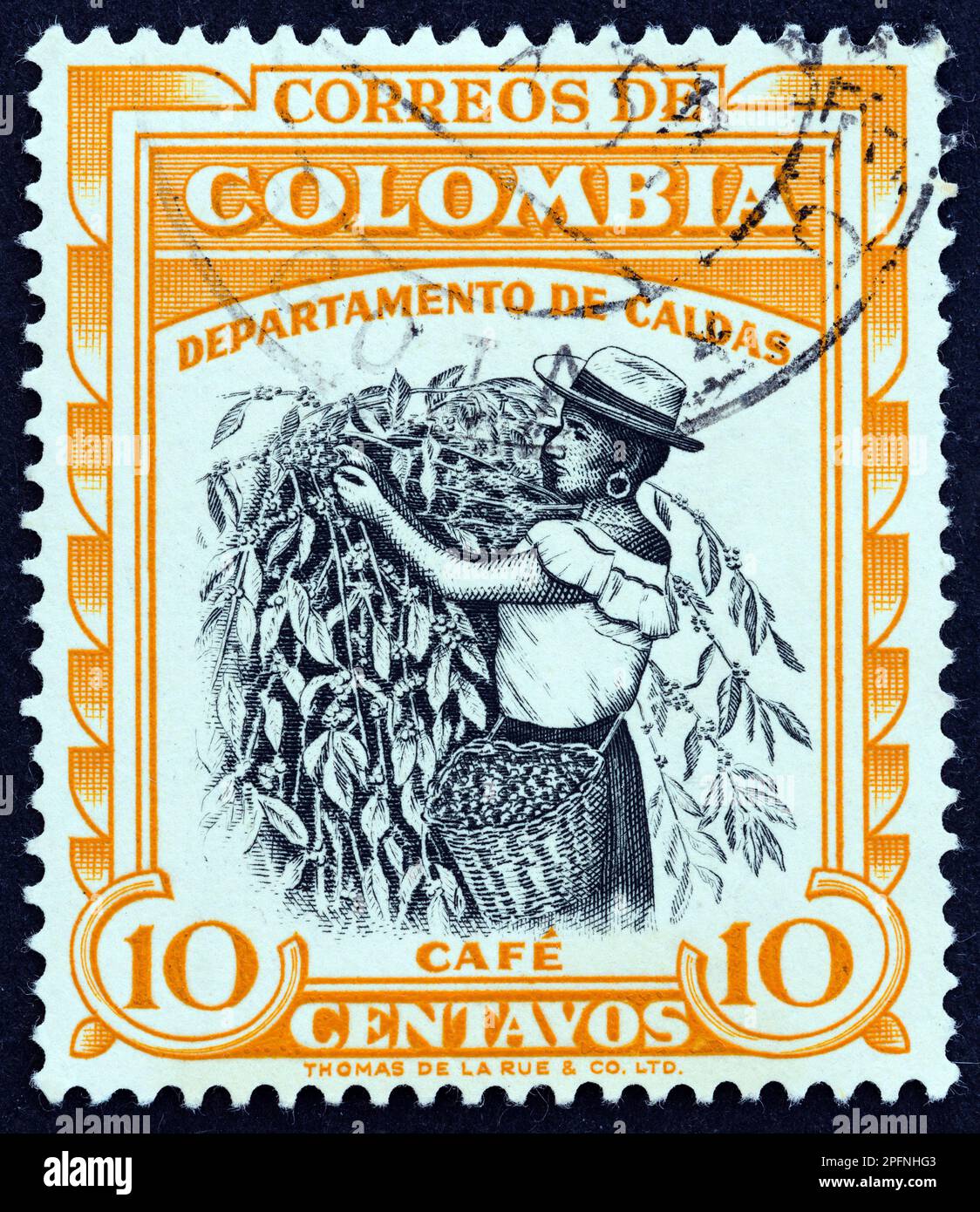 KOLUMBIEN - CIRCA 1956: Ein in Kolumbien gedruckter Stempel aus der Ausgabe "Regional Industries" zeigt Coffee, Caldas, circa 1956. Stockfoto