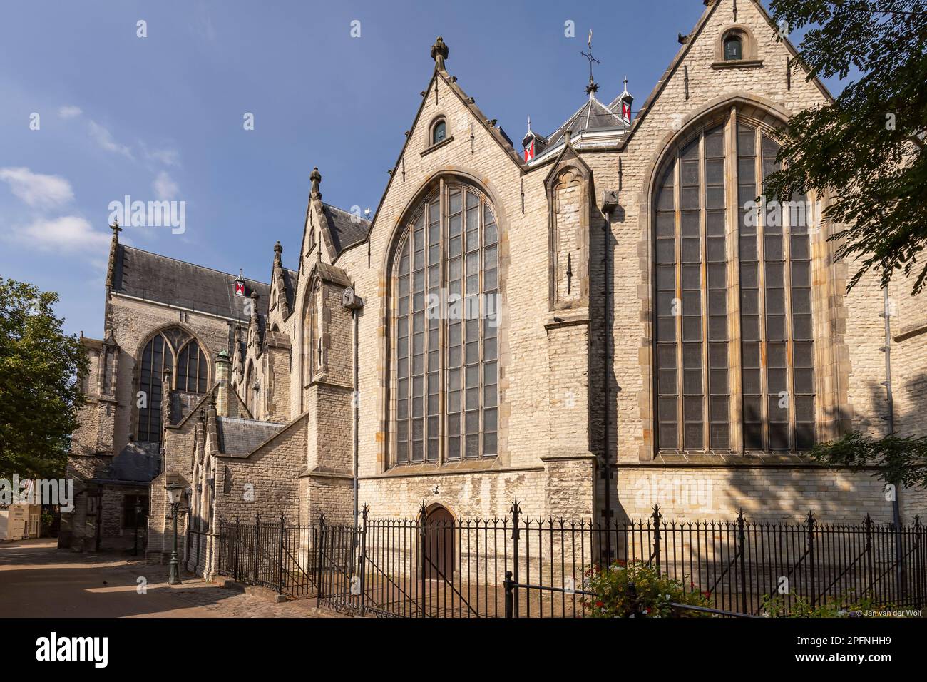 St. Johanniskirche im Zentrum der historischen niederländischen Stadt Gouda. Stockfoto