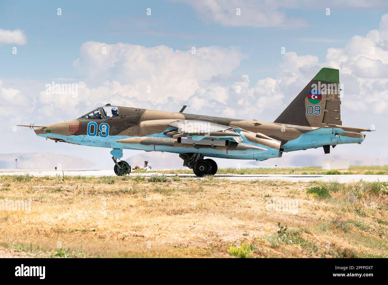 Ein Sukhoi Su-25 „Frogfoot“-Kampfflugzeug der Aserbaidschanischen Luftwaffe. Stockfoto