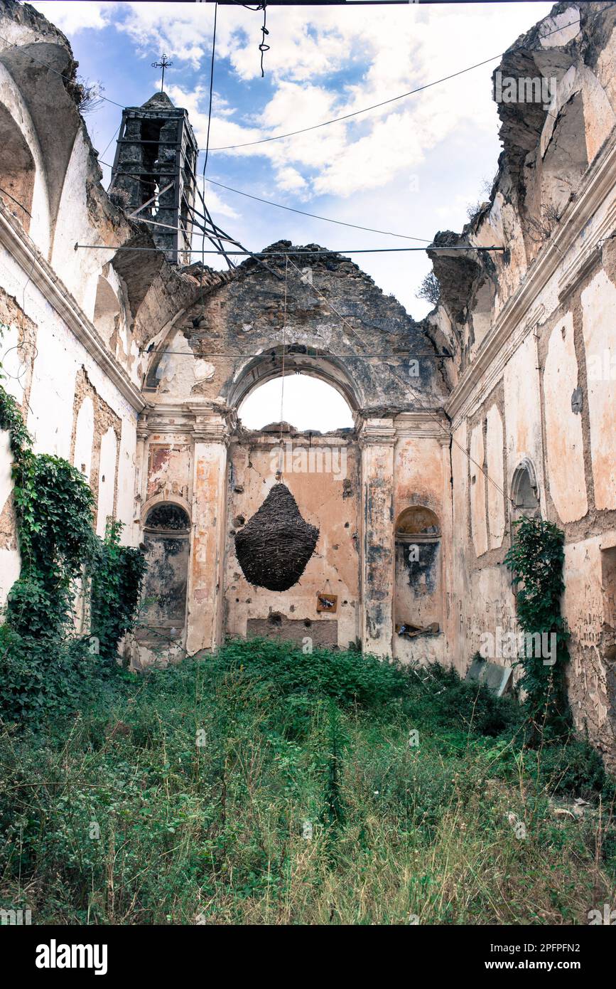 Italien, Imperia, Bussana Vecchia. Tra le vie pedonali dello storico paesino degli artisti Stockfoto