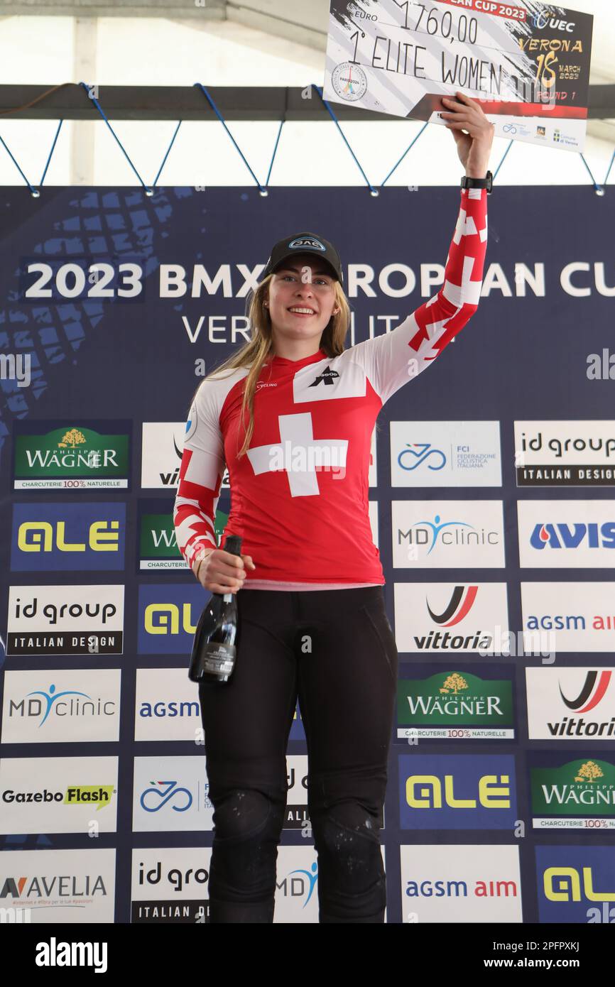 18. März 2023, Verona, Italien: Zoe CLAESSENS aus der Schweiz ist die erste in der Women Elite der UEC BMX European Cup Runde 1 in Verona, Italien (Kreditbild: © Mickael Chavet/ZUMA Press Wire) – NUR REDAKTIONELLE VERWENDUNG! Nicht für den kommerziellen GEBRAUCH! Stockfoto