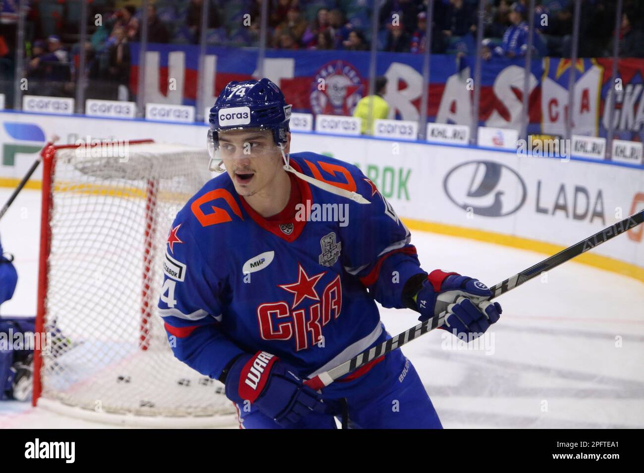 Sankt Petersburg, Russland. 18. März 2023. SKA-Hockey-Club-Spieler, Nikolai Prokhorkin (Nr.74) in Aktion während der Kontinental-Hockey-Liga, Gagarin Cup, Spiel 2, 1/2 Finale der Western Conference Season KHL 2022 - 2023 zwischen SKA St. Petersburg und Torpedo Nizhny Novgorod im Ice Sports Palace. (Endstand; SKA Saint Petersburg 5:4 Torpedo Nizhny Novgorod) (Foto: Maksim Konstantinov/SOPA Images/Sipa USA) Kredit: SIPA USA/Alamy Live News Stockfoto