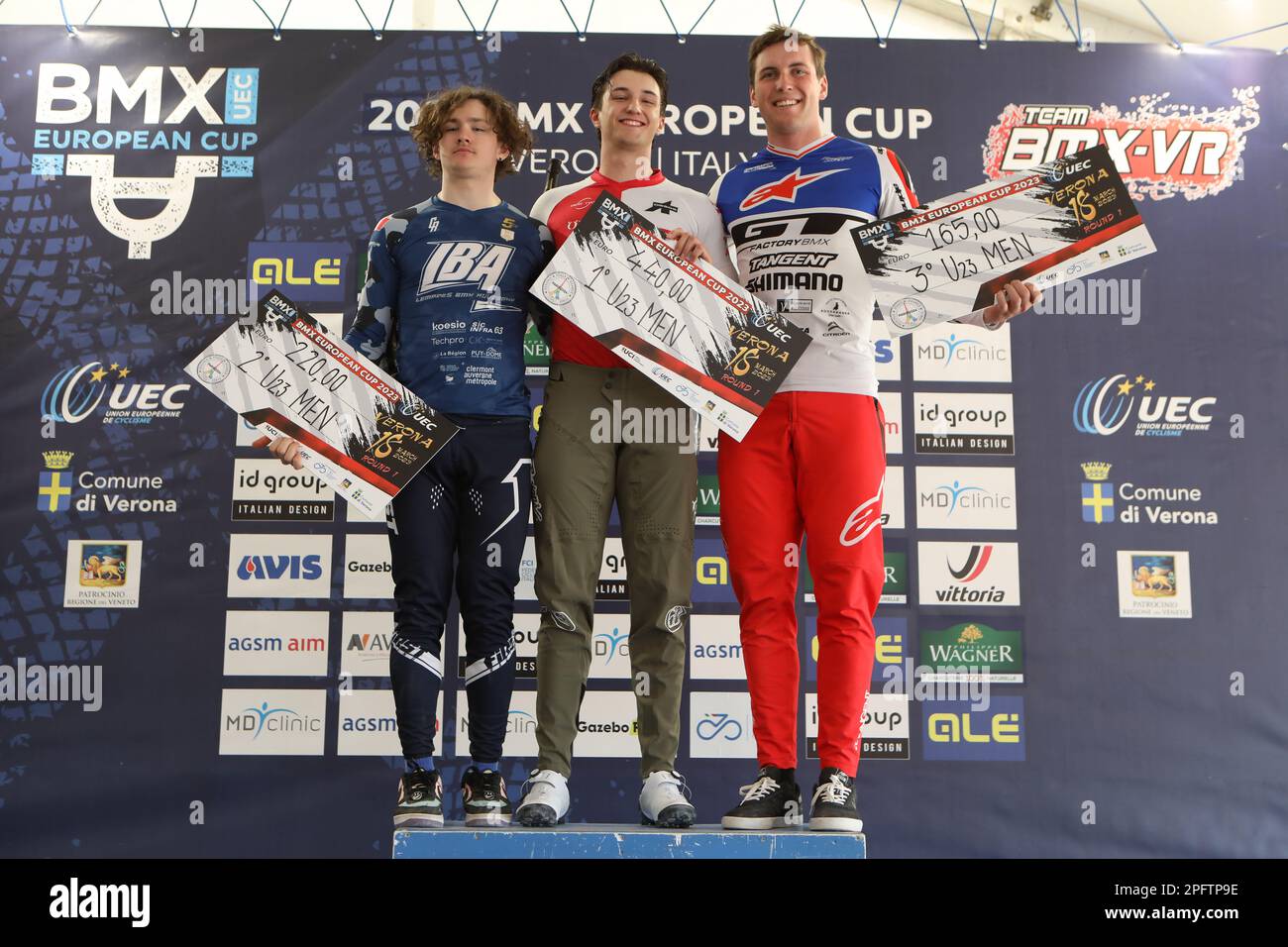 18. März 2023, Verona, Italien: Pierre GEISSE aus Frankreich, Filib STEINER aus der Schweiz und Oliver MORAN aus Australien sind die Medaillen der Men under 23 bei der UEC BMX European Cup Runde 1 in Verona, Italien (Bild: © Mickael Chavet/ZUMA Press Wire) – NUR REDAKTIONELLE VERWENDUNG! Nicht für den kommerziellen GEBRAUCH! Stockfoto