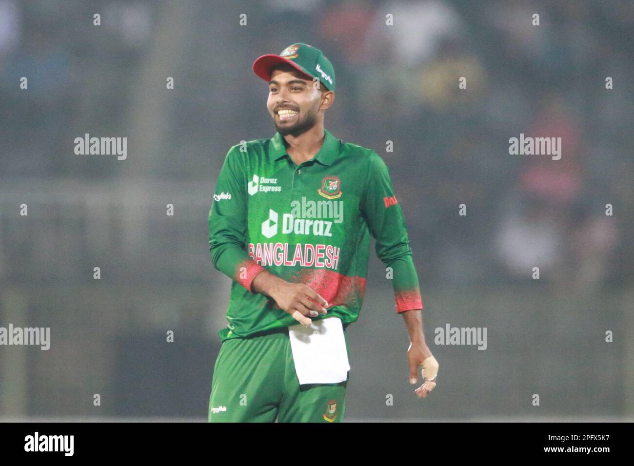 Towhid Hridoy lächelt beim ODI-Spiel Bangladesch-Irland 1. im Sylhet International Cricket Stadium, Lakkarura, Sylhet, Bangladesch. Stockfoto