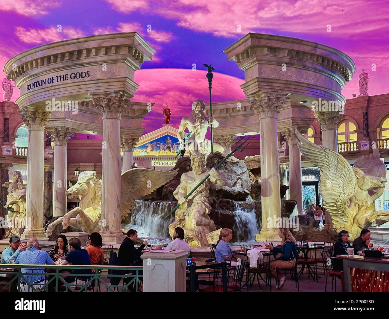 Las Vegas, Nevada - 13. März 2023 - Lila, Pink und Gold die Hauptfarben im Garden of the Gods im Caesar's Palace auf dem Las Vegas Strip Stockfoto