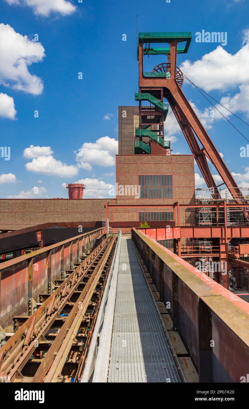 Transportbahn auf der Stahlbrücke in Zollverein in Essen Stockfoto