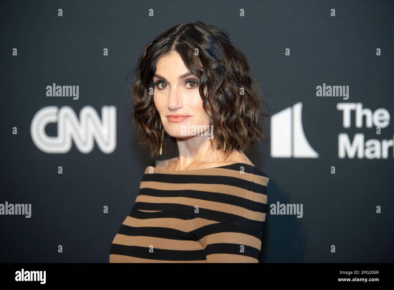 Idina Menzel arrives on the red carpet for the 24th Annual Mark Twain