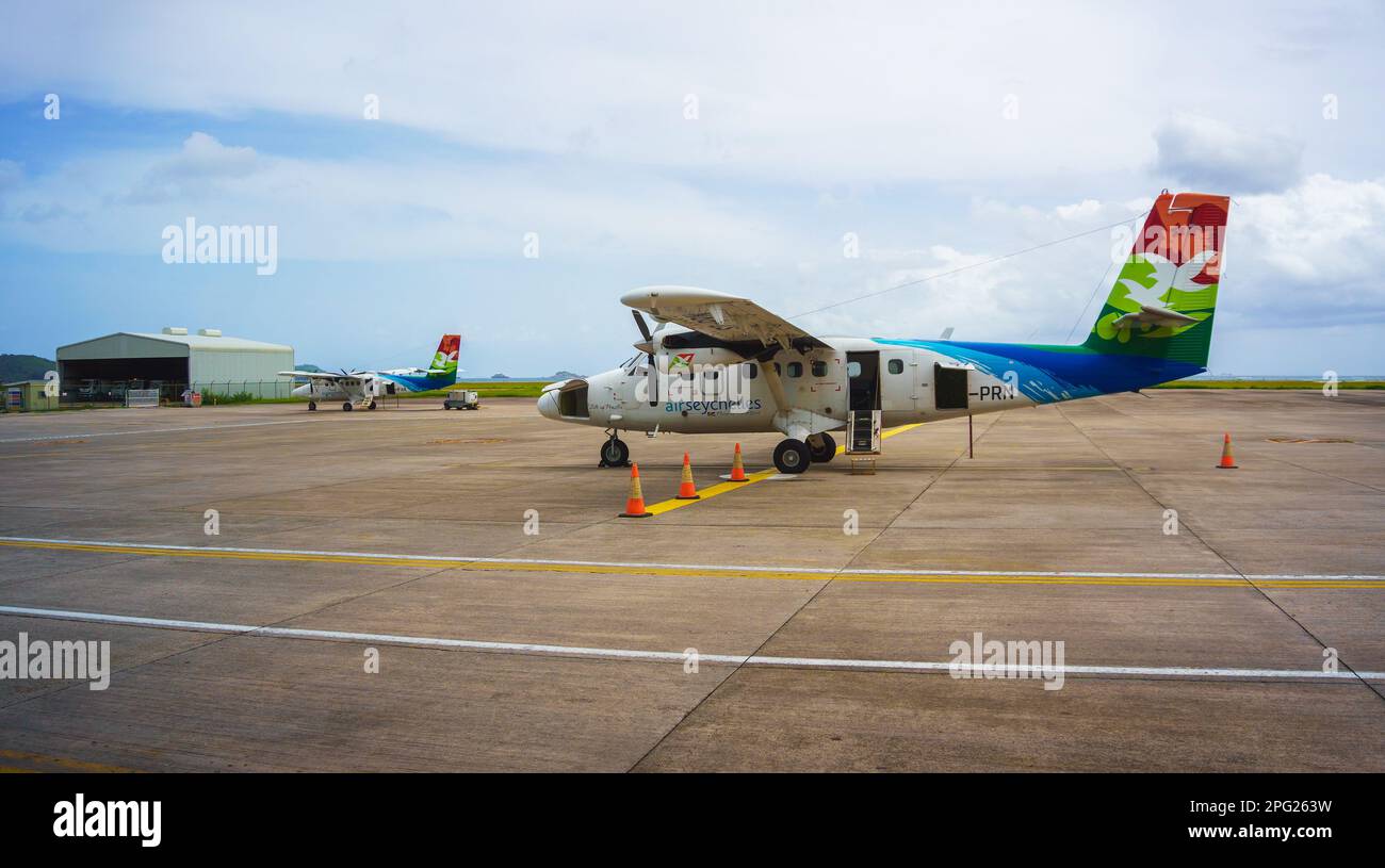 Air Seychelles kleines Propellerflugzeug am Flughafen Mahe Stockfoto