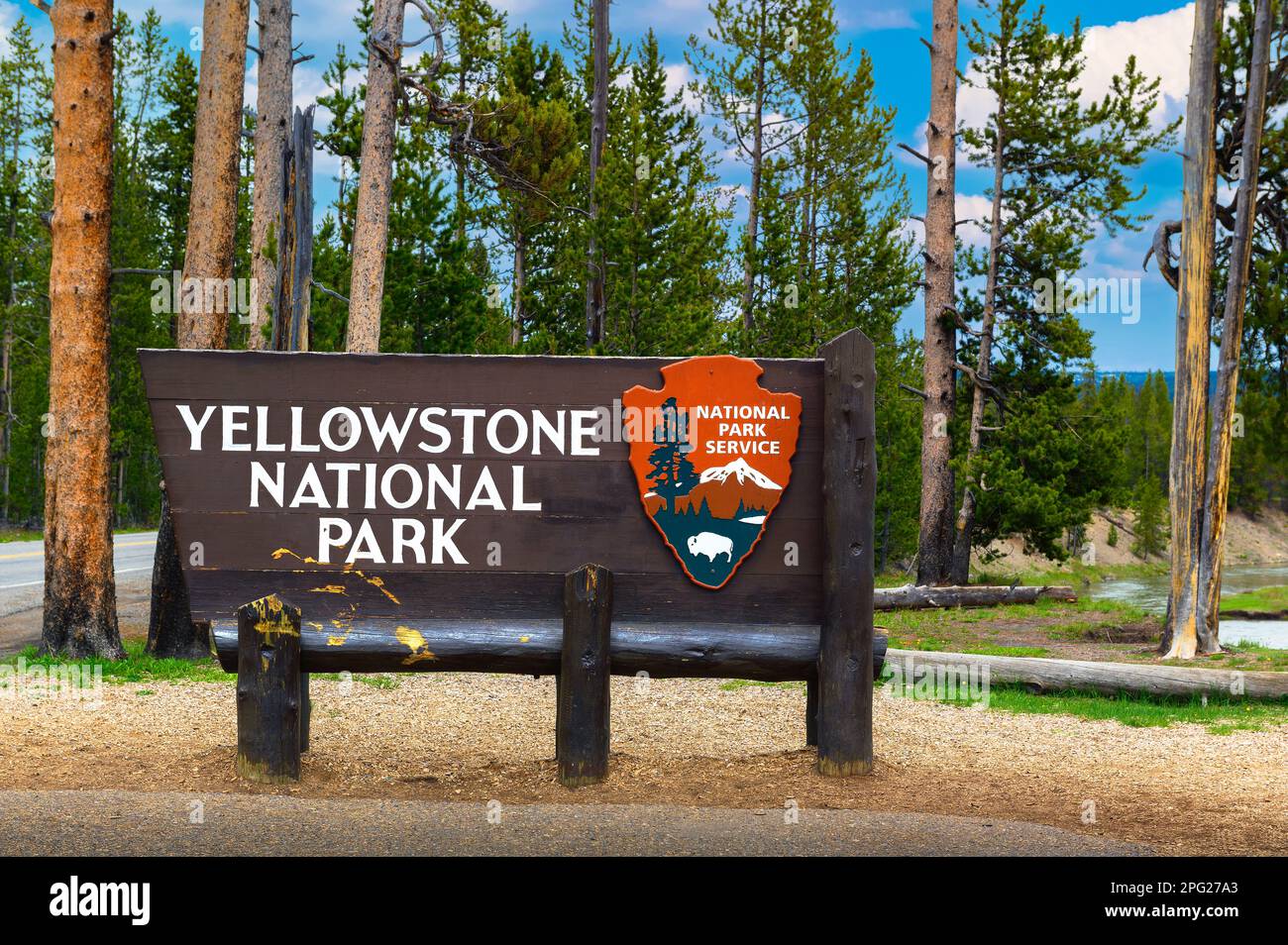 Begrüßungsschild am Südeingang zum Yellowstone National Park in Wyoming, USA Stockfoto