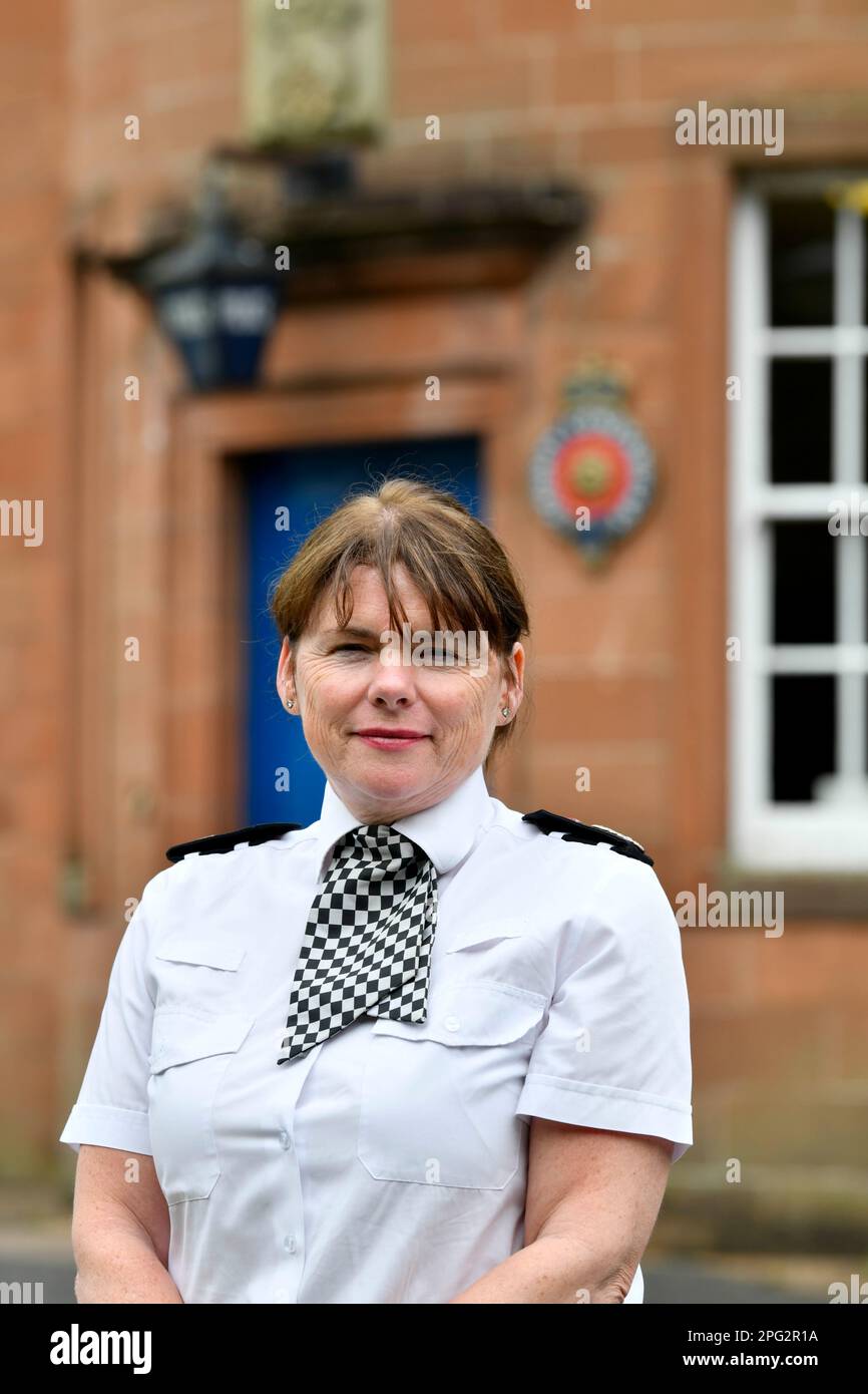 Cumbria Polizeichef Constable Michelle Skeer. Fotografiert vor dem Polizeihauptquartier Carlton Hall, Penrith, Cumbria Stockfoto