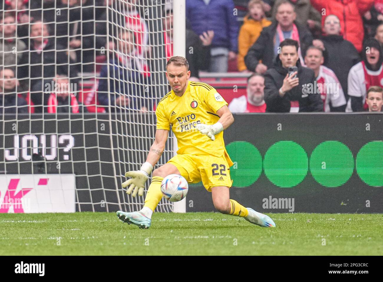 AMSTERDAM, NIEDERLANDE - MÄRZ 19: Torhüter Timon Wellenreuther von Feyenoord während des niederländischen Eredivisie-Spiels zwischen Ajax und Feyenoord bei Johan C. Stockfoto
