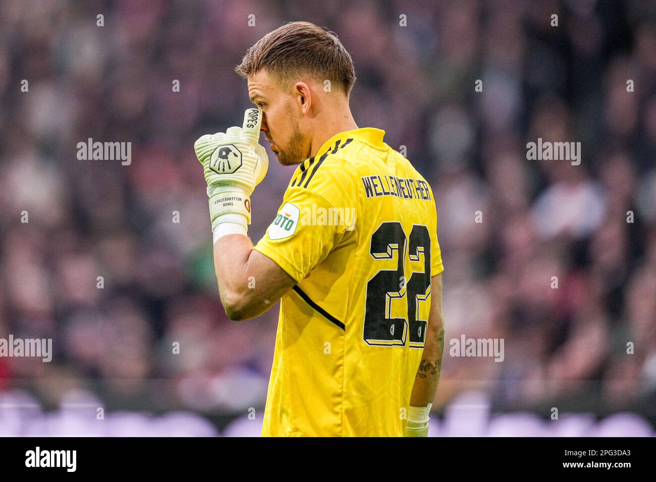 AMSTERDAM, NIEDERLANDE - MÄRZ 19: Torhüter Timon Wellenreuther von Feyenoord während des niederländischen Eredivisie-Spiels zwischen Ajax und Feyenoord bei Johan C. Stockfoto
