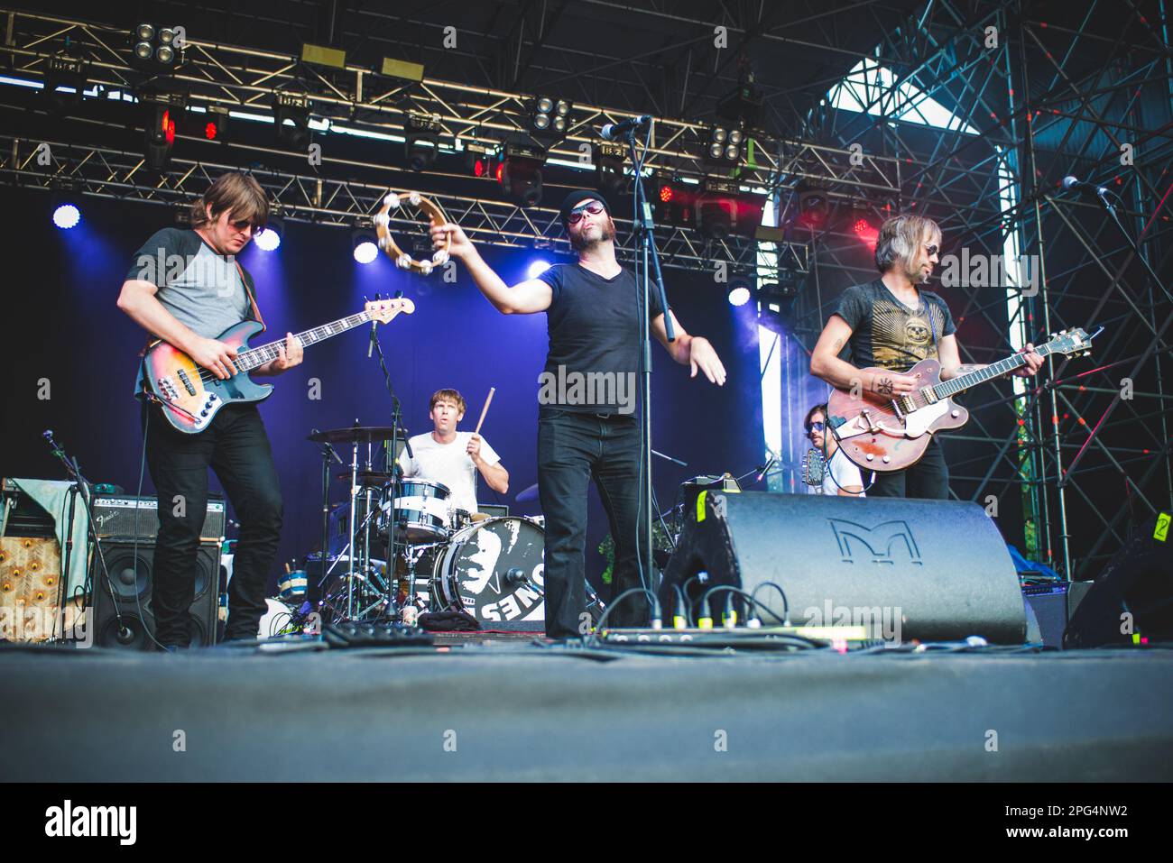 TODAYS Festival, TURIN, ITALIEN: Die amerikanische psychedelische Rockband „The Brian Jonestown Massacre“ (BJM) spielt live auf der Bühne des Todays Festival in Torino. Stockfoto