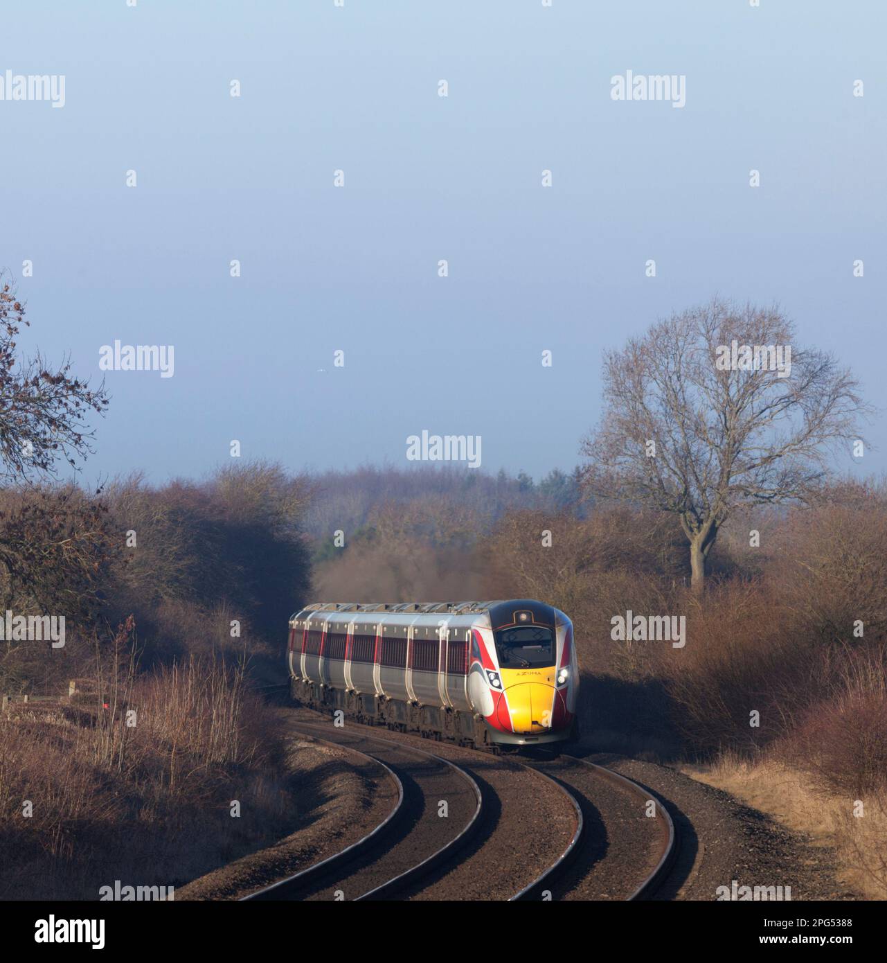 LNER-Bi-Modus Azuma-Zug vorbei an Picton, County Durham, mit einem Zug, der von der Hauptlinie umgeleitet wurde. Stockfoto