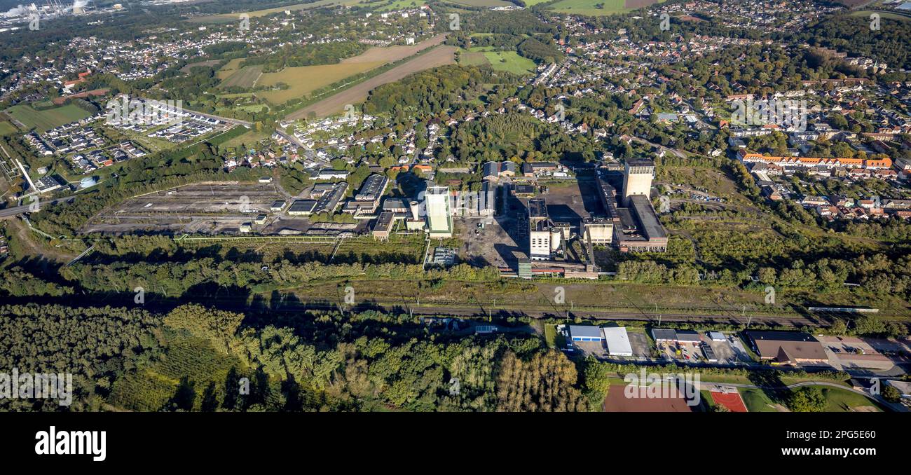 Luftaufnahme, ehemaliges DSK-Bergwerk Lippe an der Egonstraße an der Stadtgrenze nach Gelsenkirchen im Bezirk Westerholt in Herten, Ruhrgebiet, Nordrhein- Stockfoto