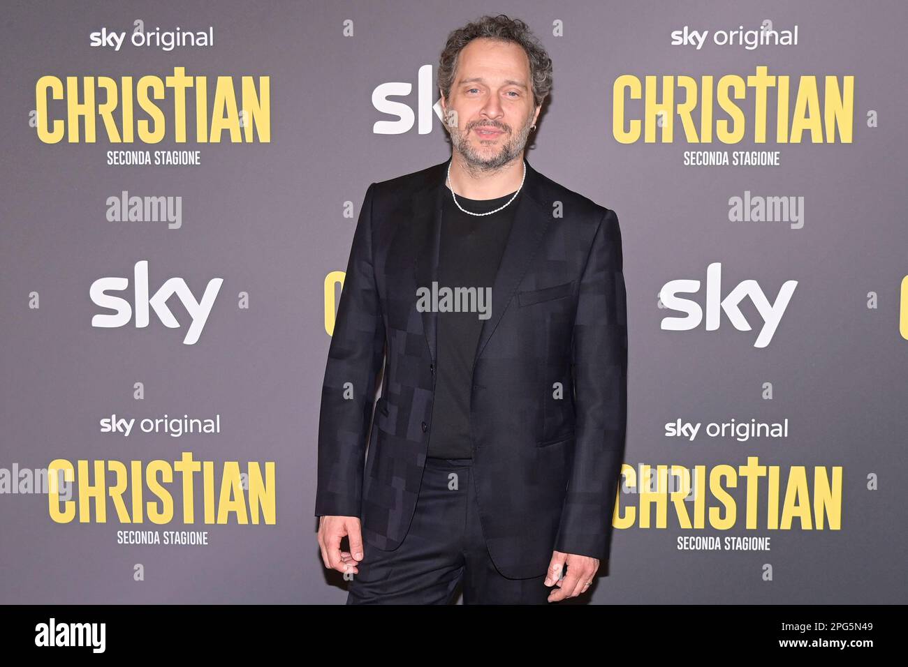 Rom, Italien. 20. März 2023. Claudio Santamaria besucht den roten Teppich der Premiere der Sky-Originalserie „Christian Second Season“ im Cinema Barberini. Kredit: SOPA Images Limited/Alamy Live News Stockfoto