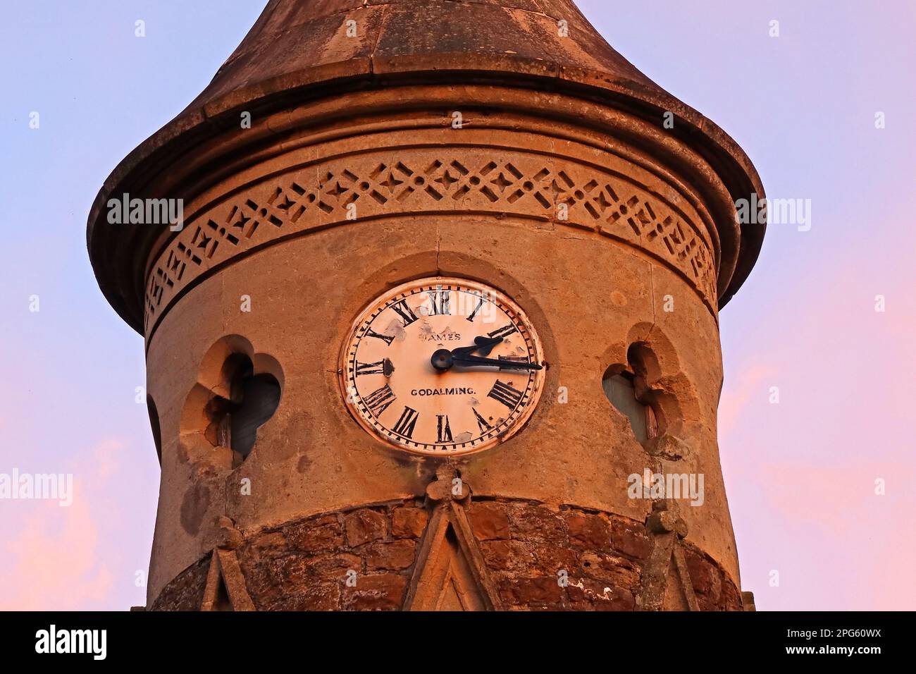 Alter Uhrenturm 1872 an der britischen Schule Godalming, Bridge Road, Godalming, Waverley, Surrey, ENGLAND, GROSSBRITANNIEN, GU7 3DU Stockfoto