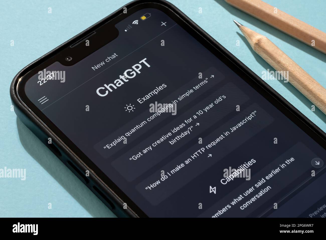Antalya, Türkei - 20. März 2023 : OpenAI ChatGPT-Anwendung auf Smartphone-Bildschirm Stockfoto