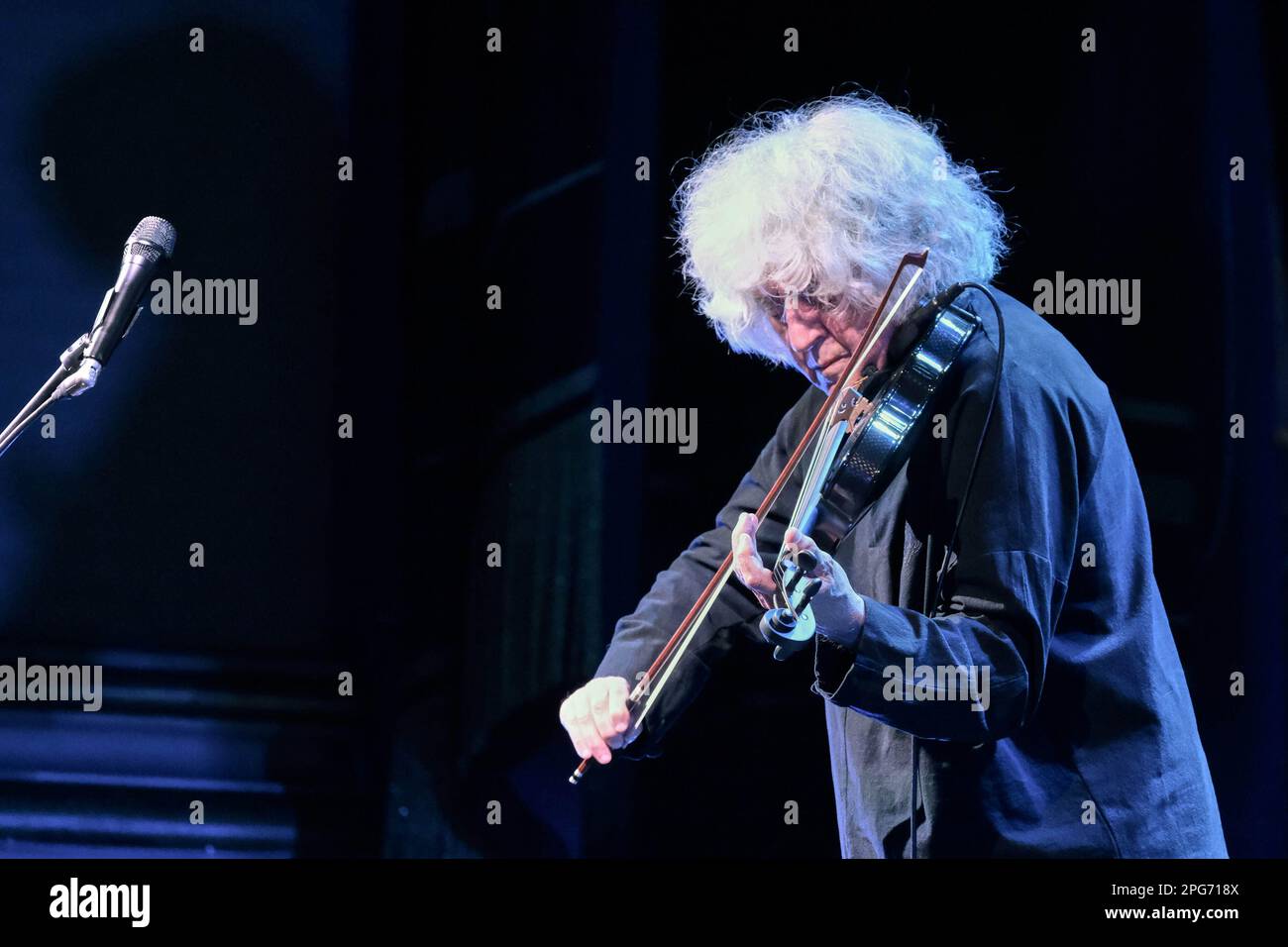 Teatro Filarmonico, Verona, Italien, 20. März 2023, Angelo Branduardi während Angelo Branduardi - Confessioni di un malandrino Tour 2023 - Italienisches Sängerkonzert Stockfoto