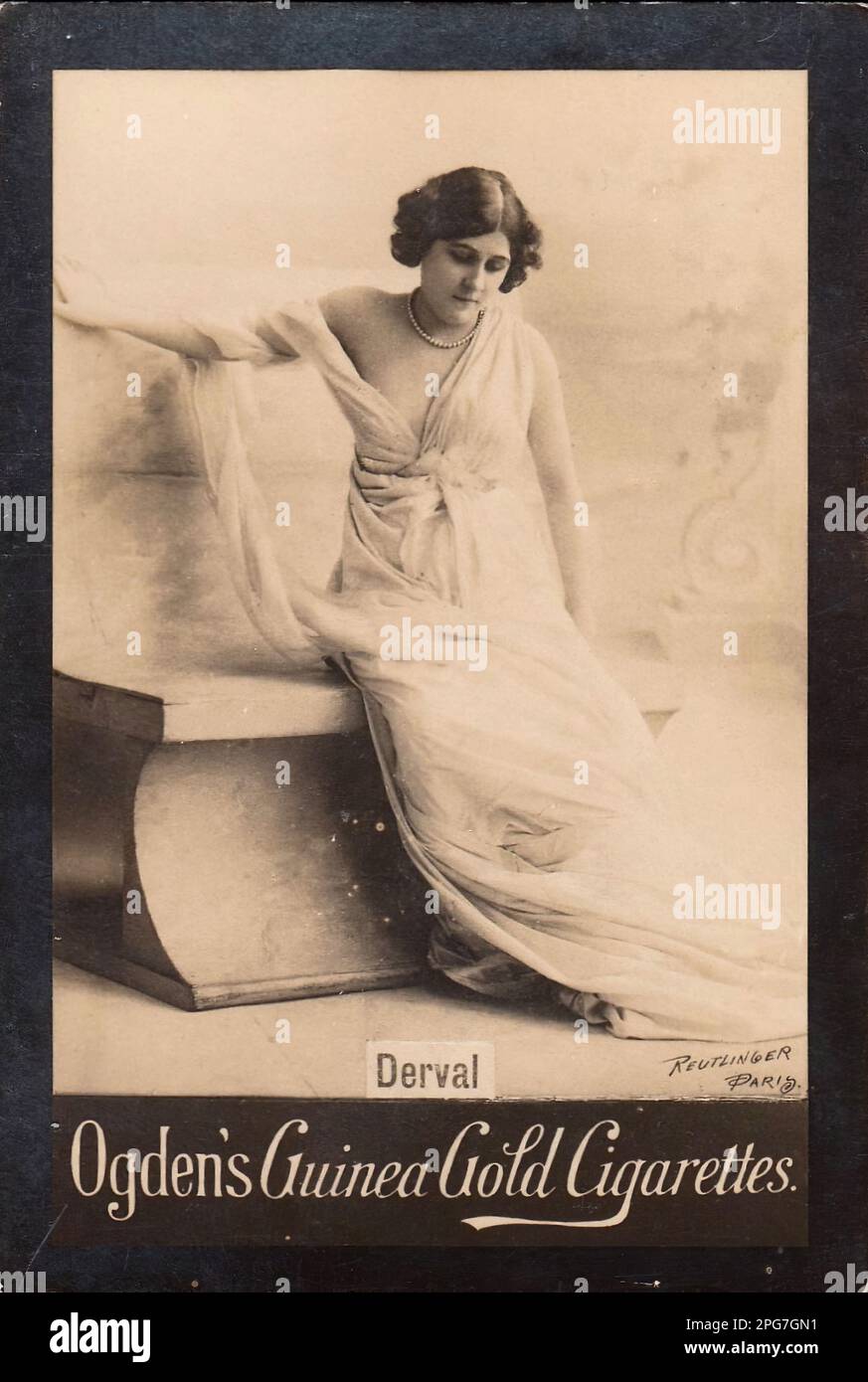 Porträt der Schauspielerin Derval - Vintage Cigarette Card, Victorian Epoche Stockfoto