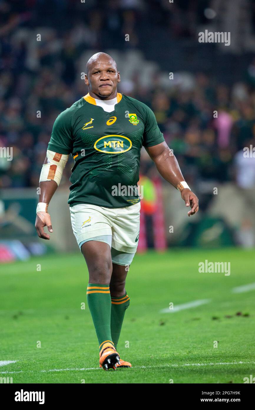 Bongi Mbonambi winkt der Menge zu. 6. August 2022. Springbok-Rugby-Test im Mbombela-Stadion, Nelspruit Stockfoto