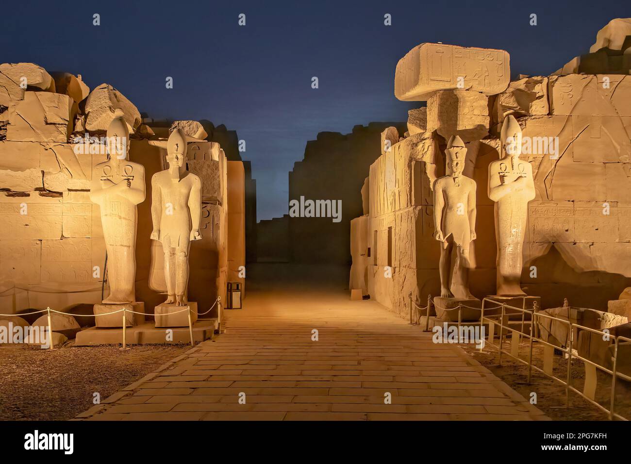 Lichtshow im Karnak Tempel, Luxor, Ägypten Stockfoto