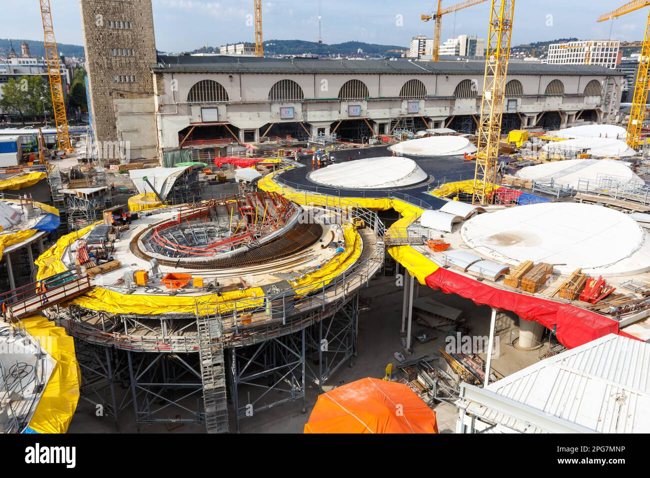 Stuttgart, Deutschland - 30. August 2022: Stuttgart 21 Baustelle Neuer Hauptbahnhof der Deutschen Bahn DB in Stuttgart. Stockfoto