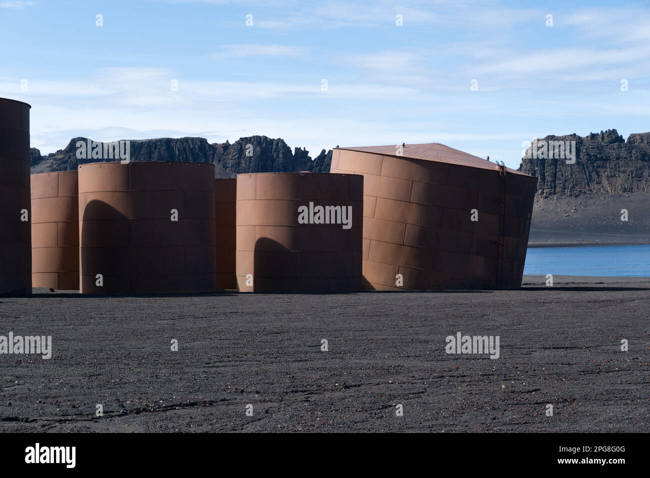 Verlassene Walfangstation in Whalers Bay auf Deception Island (aktiver Vulkan) - Antarktis Stockfoto