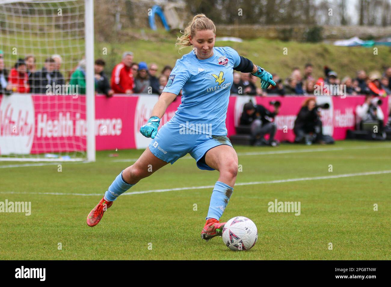 Lewes FC Women Sophia Whitehouse während des Viertelfinalspiels von Lewes FC Women gegen Manchester United Women FA Cup am 19. März 2023 im Dripping Pan, Lewes, Sussex, Großbritannien Stockfoto