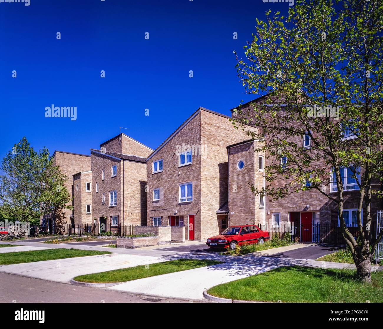 Renovierte Wohnungen in Nord-London. An einem Sommertag im späten 1990Õs Stockfoto