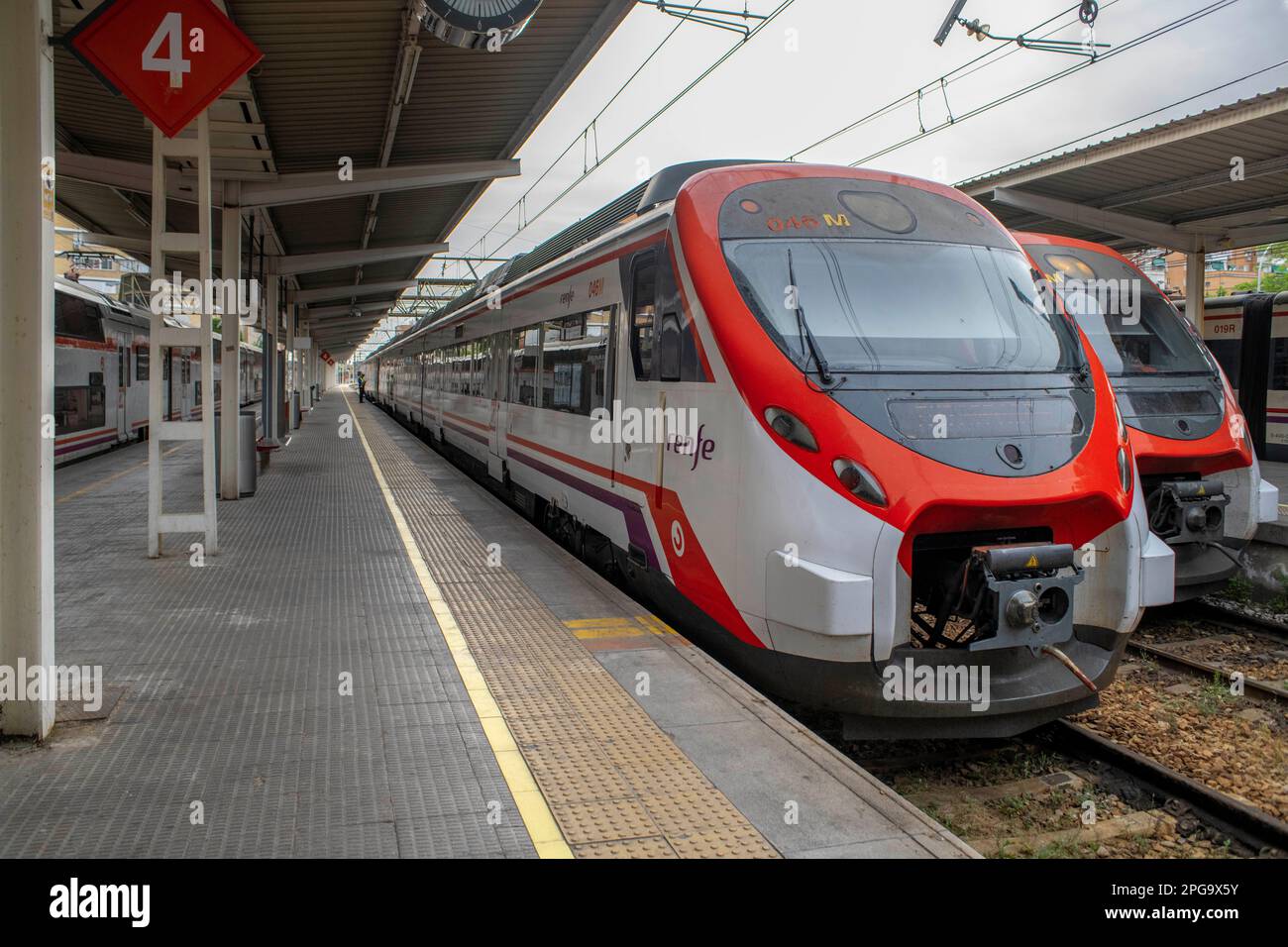 Bahnhof Alcala de Henares in Madrid, Spanien. Cervantes-Zug zwischen dem Bahnhof Atocha und Alcala de Henares. Der Cervantes Train wurde 1997 gegründet Stockfoto