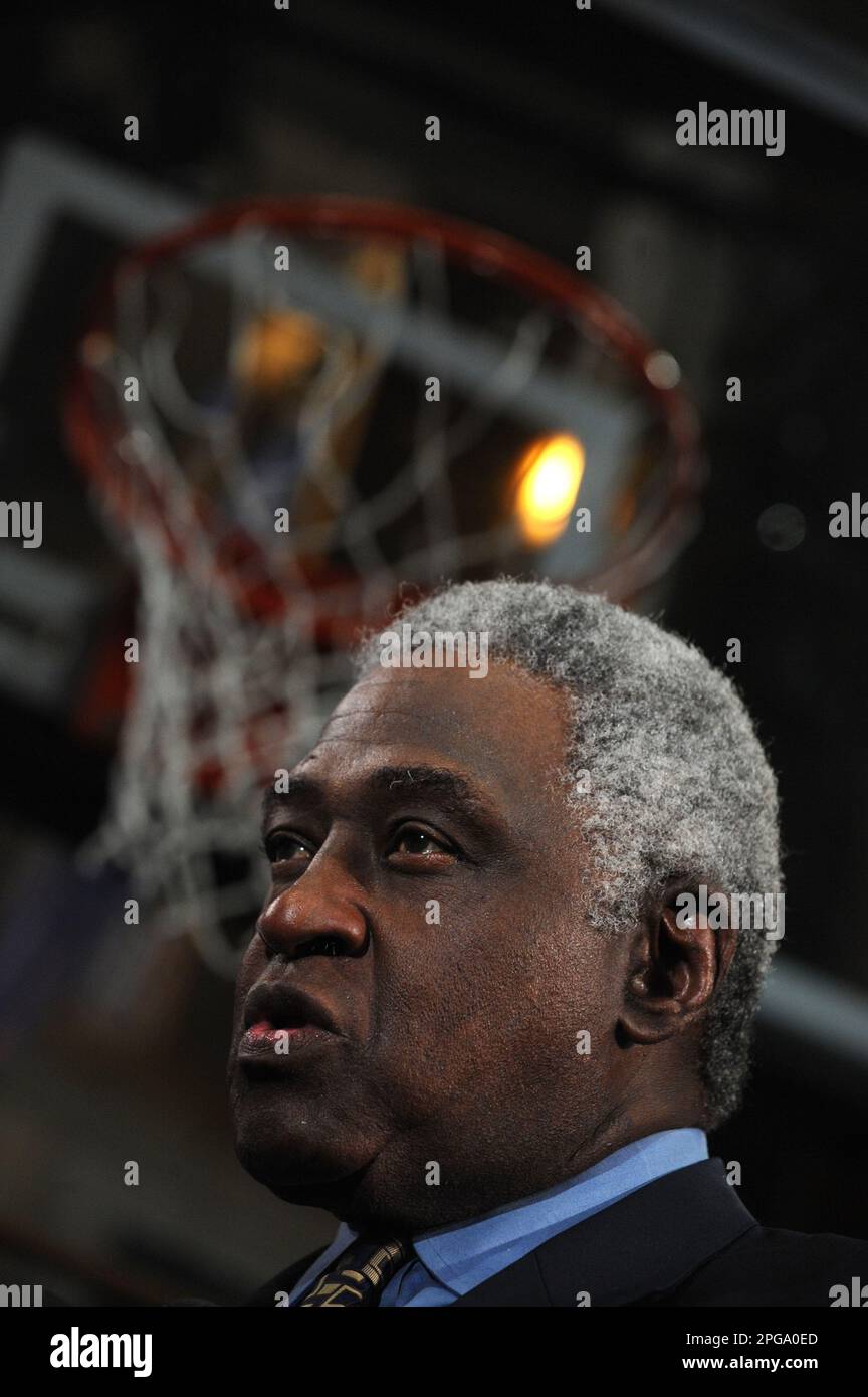 Willis Reed ist verstorben. NBALegende Willis Reed bei der Enthüllung