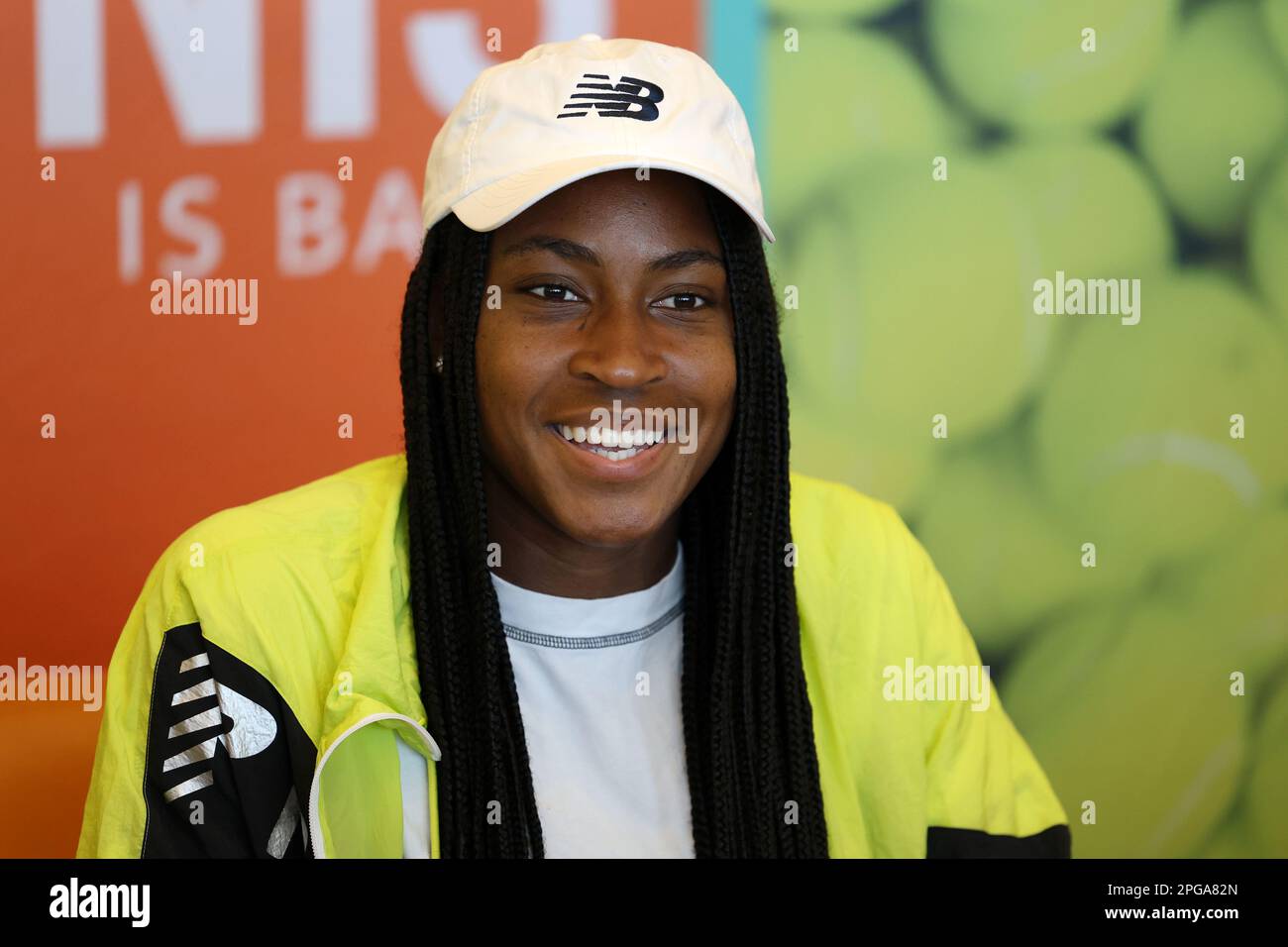 Miami, Vereinigte Staaten Von Amerika. 21. März 2023. MIAMI GARDENS, FLORIDA - 21. MÄRZ: Coco Gauff stellt während der Miami Open im Hard Rock Stadium am 21. März 2023 in Miami Gardens, Florida, Fragen aus den Medien. (Foto: Alberto E. Tamargo/Sipa USA) Guthaben: SIPA USA/Alamy Live News Stockfoto