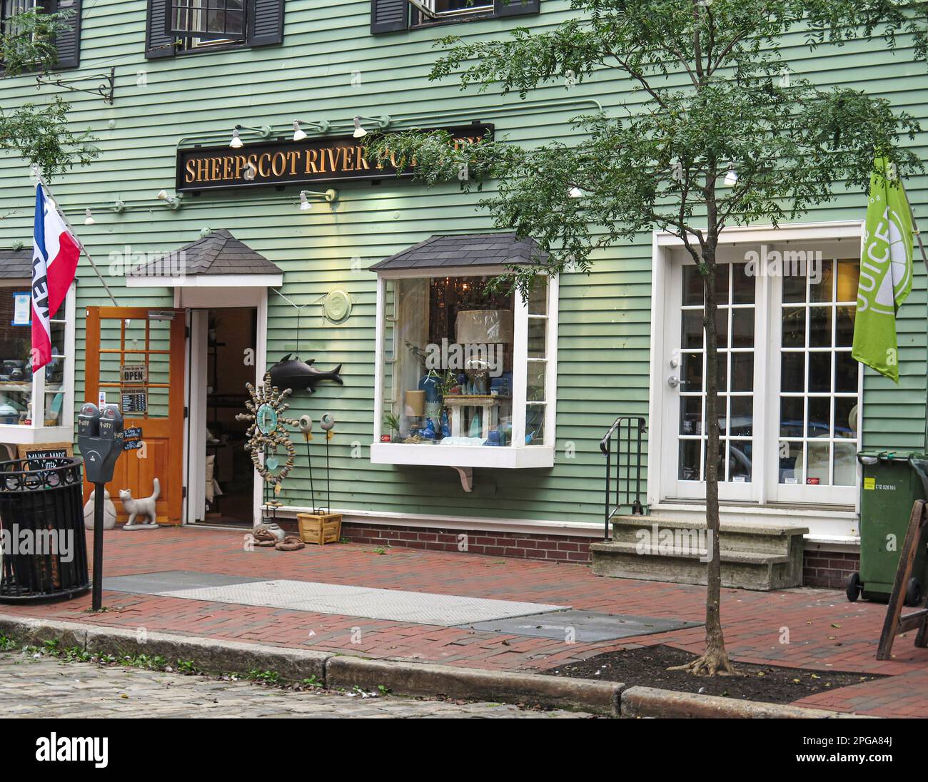 USA; Maine, Portland, Pottery Shop an der Commercial Street, Stockfoto