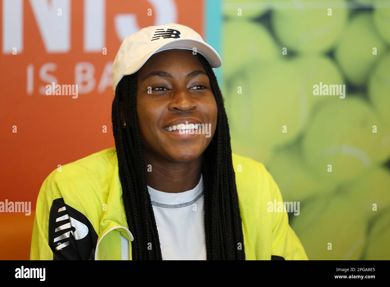 Miami, Vereinigte Staaten Von Amerika. 21. März 2023. MIAMI GARDENS, FLORIDA - 21. MÄRZ: Coco Gauff stellt während der Miami Open im Hard Rock Stadium am 21. März 2023 in Miami Gardens, Florida, Fragen aus den Medien. (Foto: Alberto E. Tamargo/Sipa USA) Guthaben: SIPA USA/Alamy Live News Stockfoto