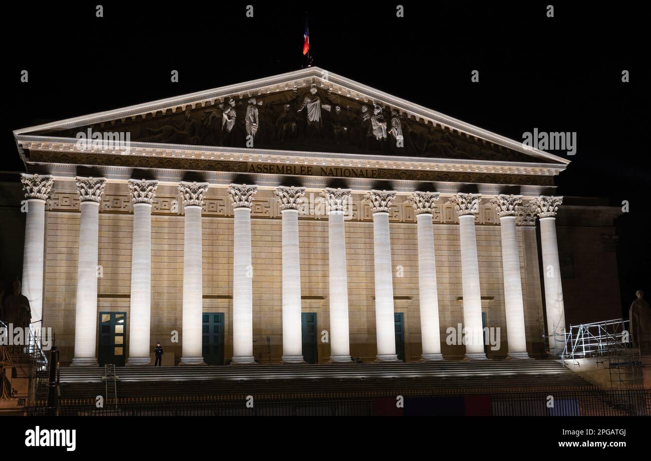 Französische Nationalversammlung bei Nacht, Paris, Frankreich Stockfoto