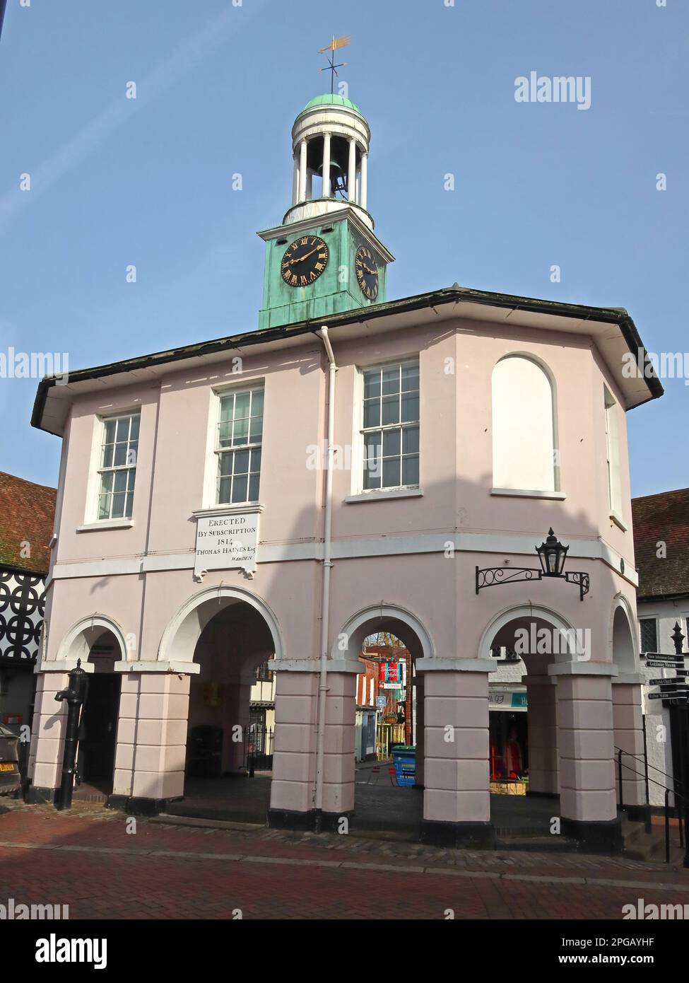 Das Pepperpot, die Uhr des Markthauses, das Rathaus, Gebäude und Architektur, High St, Godalming, Waverley, Surrey, England, Großbritannien, GU7 1AB Stockfoto