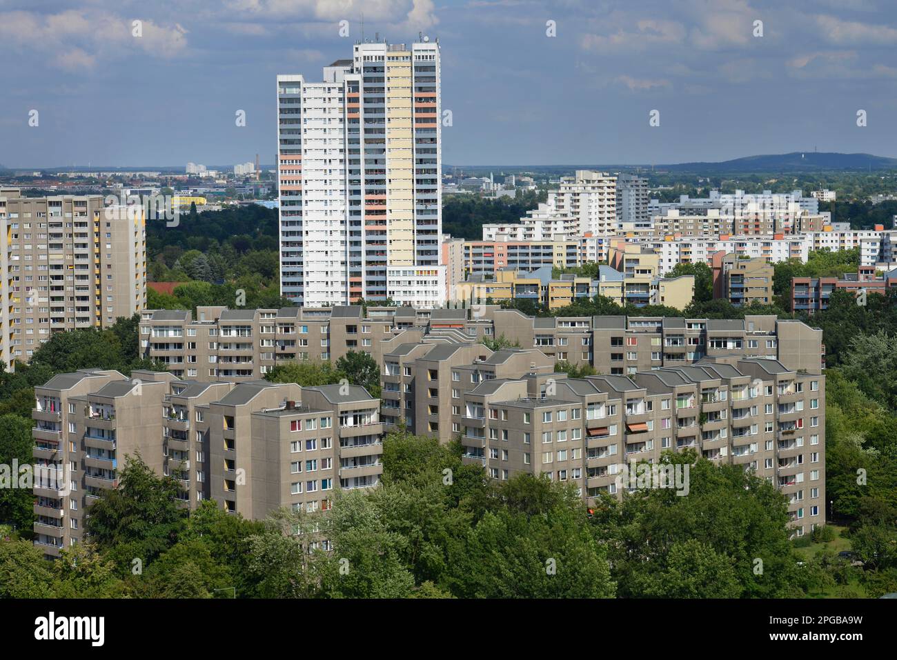 Hochhäuser, Fritz-Erler-Allee, Gropiusstadt, Neukoelln, Berlin, Deutschland Stockfoto