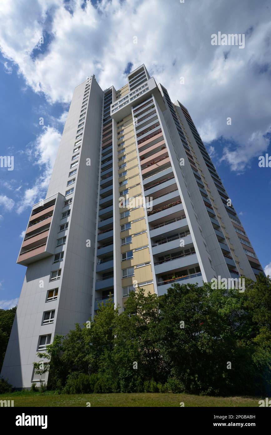 Ideales Hochhaus, Fritz-Erler-Allee 120, Gropiusstadt, Neukoelln, Berlin, Deutschland Stockfoto