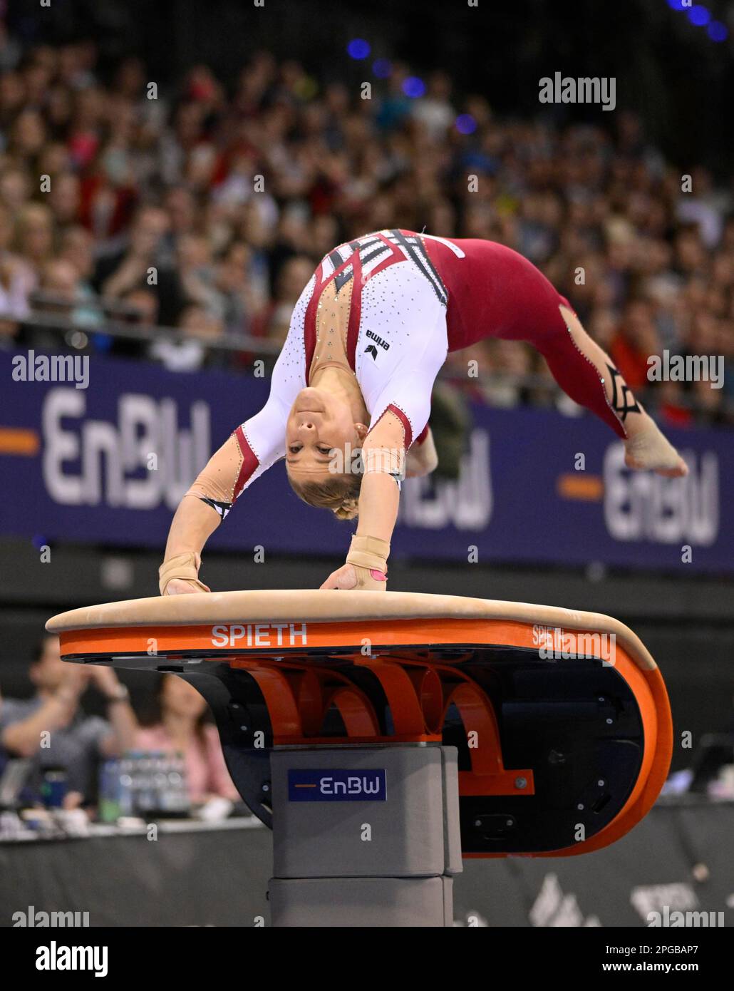 Elisabeth Seitz (GER) Tresor, EnBW DTB Cup, künstlerische Gymnastik, Gymnastik, Porsche Arena, Stuttgart, Baden-Württemberg, Deutschland Stockfoto