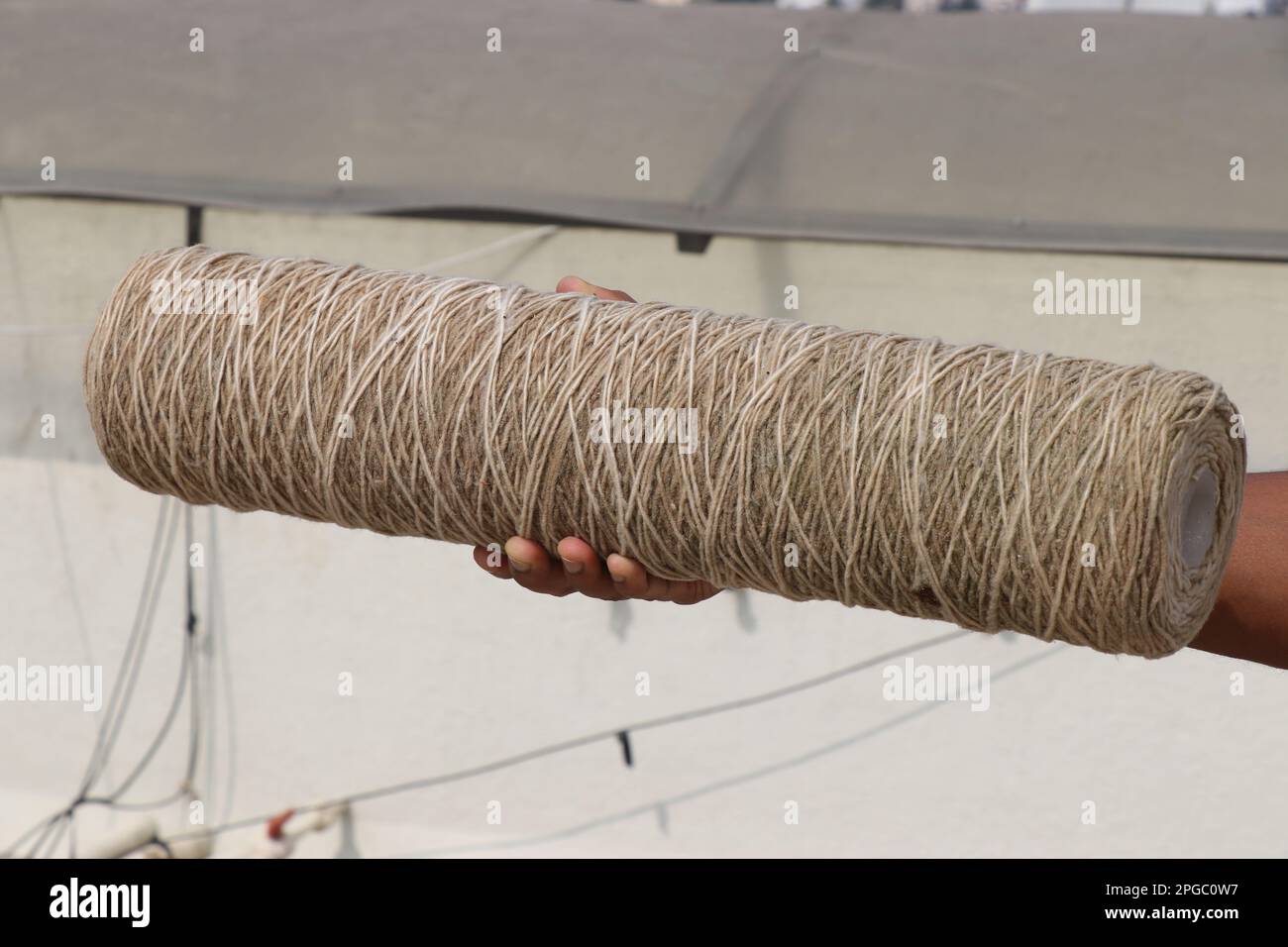 Natürliche biologisch abbaubare Jutefadenrolle für Handwerk, Verpackung usw. Stockfoto