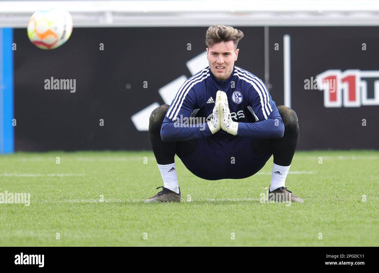 Gelsenkirchen, Deutschland. 22. März 2023. firo : 02/22/2023, Fußball, 1. Liga, 1. Bundesliga, Staffel 2022/2023, FC Schalke 04, Training, Guthaben: dpa/Alamy Live News Stockfoto