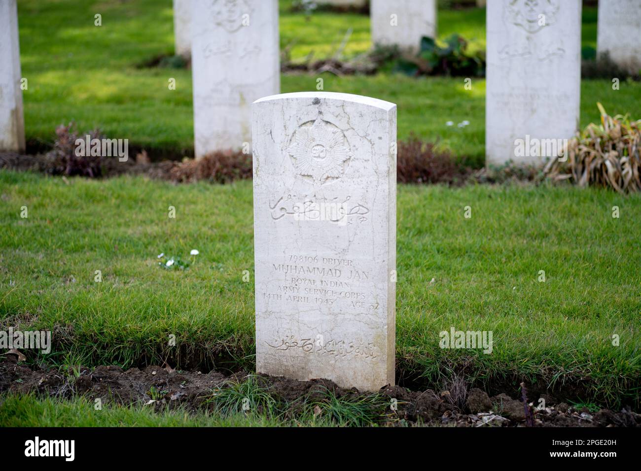 Der Kriegsfriedhof der Commonwealth war Graves Commission in der Nähe des Flusses Arno am Stadtrand von Florenz. Es enthält 1.632 Commonwealth-Beerdigungen von WW2 Stockfoto